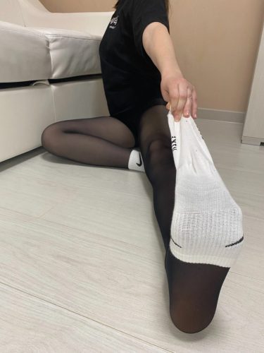 Красивый футфетиш с Лисичкой