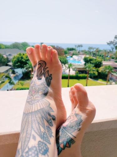 Ножки Misery for Ann – footmodels.top